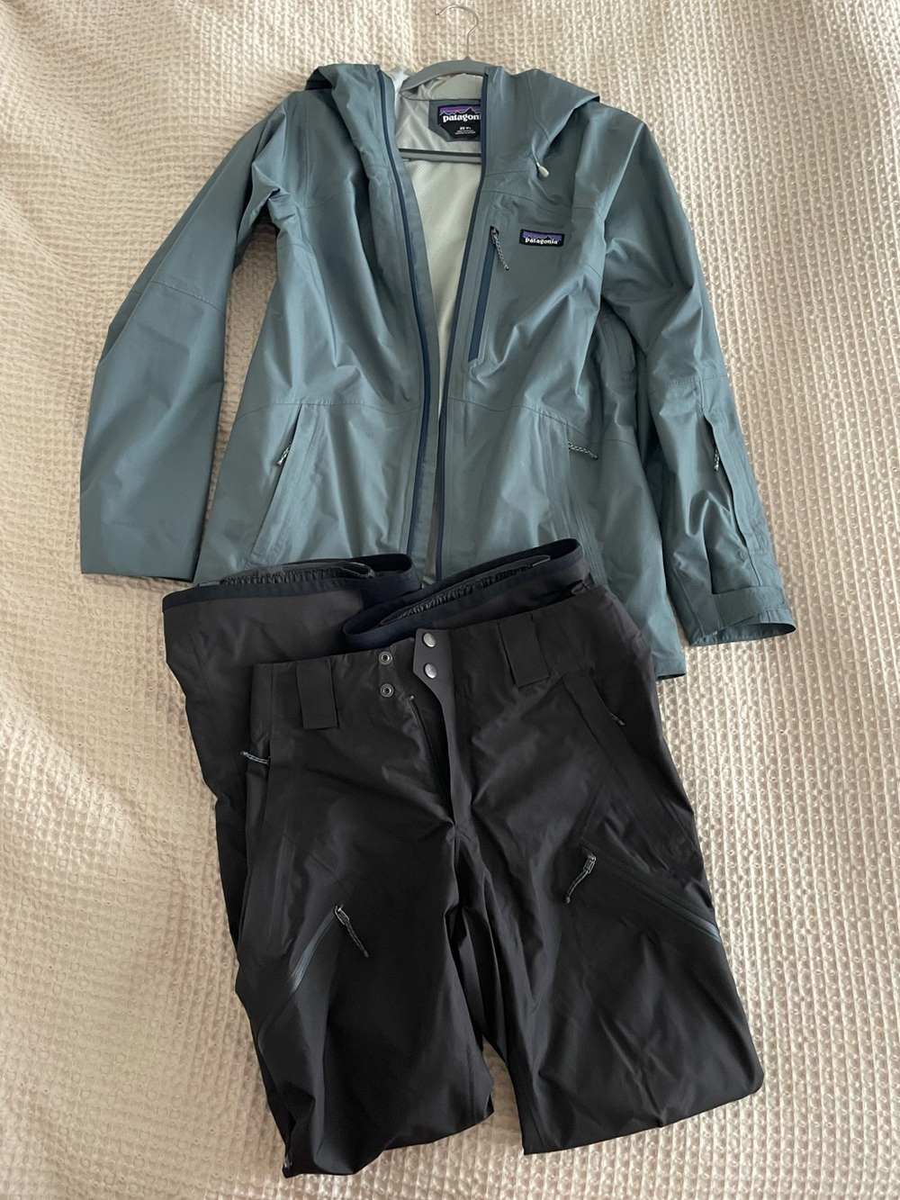 Patagonia Powder Town Ski Jacket and Pants Set